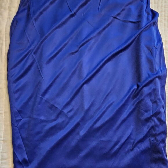 Fashionista Off-The-Shoulder Dress - Picture 3 of 5